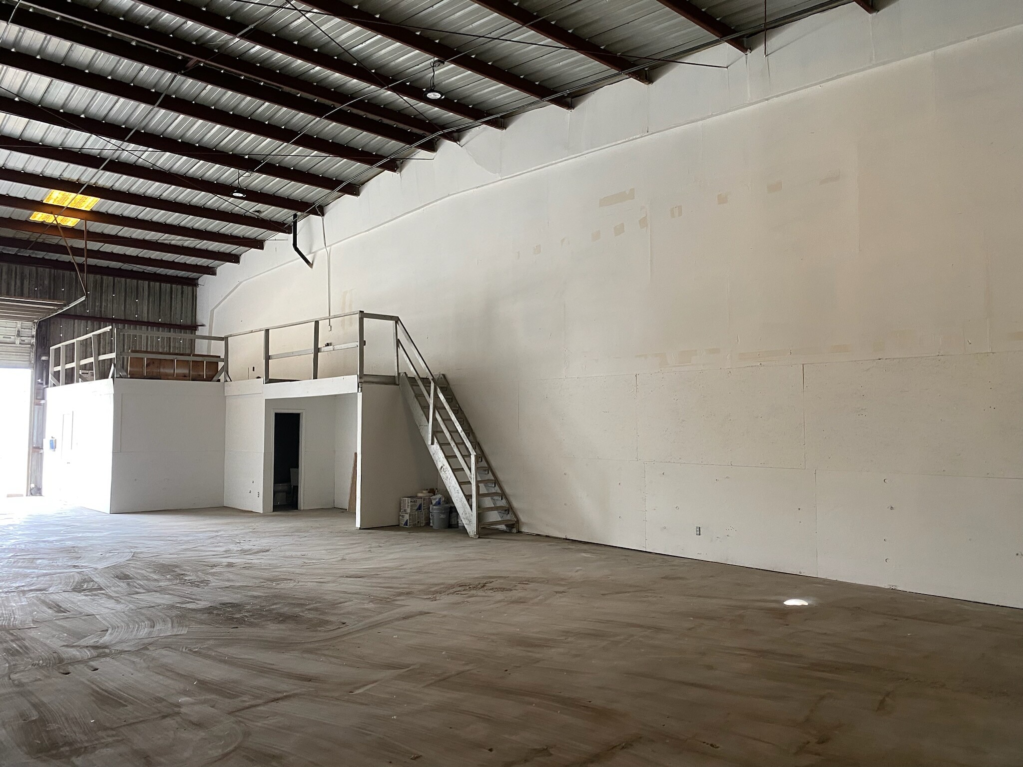 615-629 Leago St, Houston, TX for lease Primary Photo- Image 1 of 12