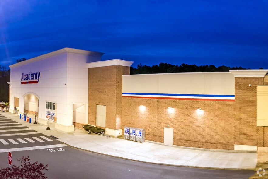 2308-2314 Matthews Township Pky, Matthews, NC for sale - Building Photo - Image 3 of 17