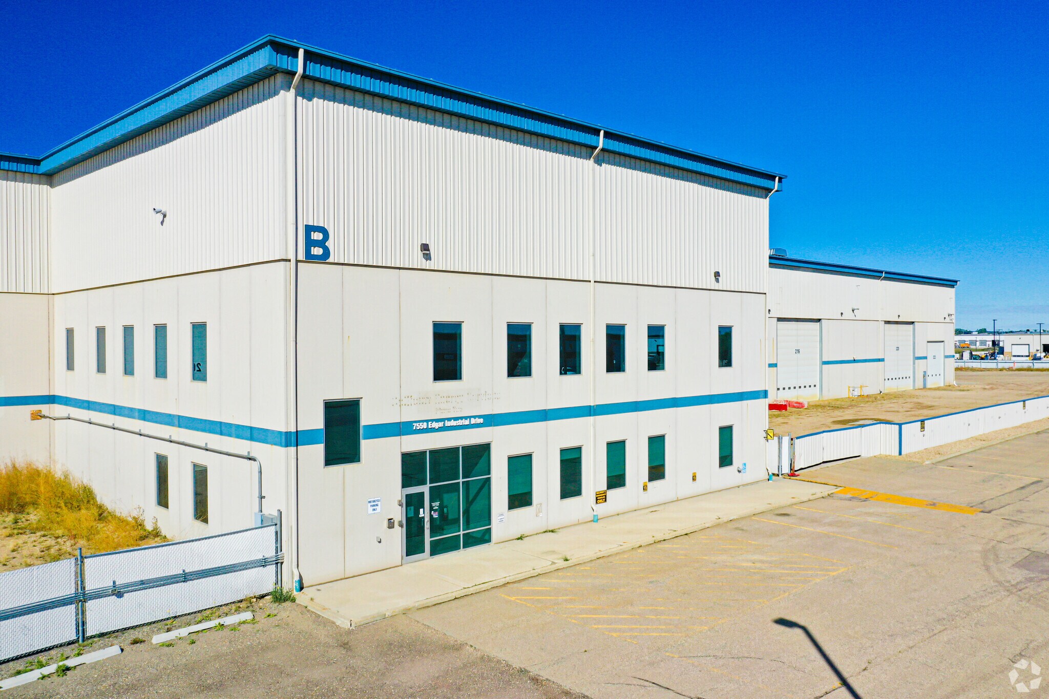 7552 Edgar Industrial Dr, Red Deer, AB à vendre Photo principale- Image 1 de 1