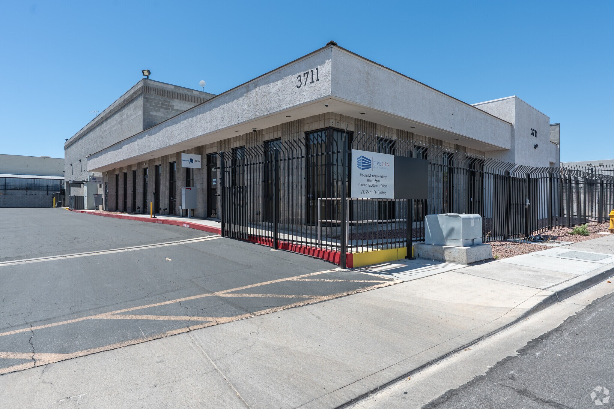 3711 Regulus Ave, Las Vegas, NV à louer Photo du bâtiment- Image 1 de 7
