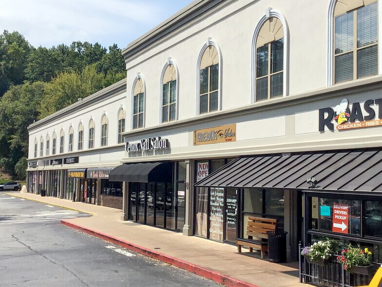 2770 W Lenox Rd, Atlanta, GA à louer - Photo du bâtiment - Image 3 de 3