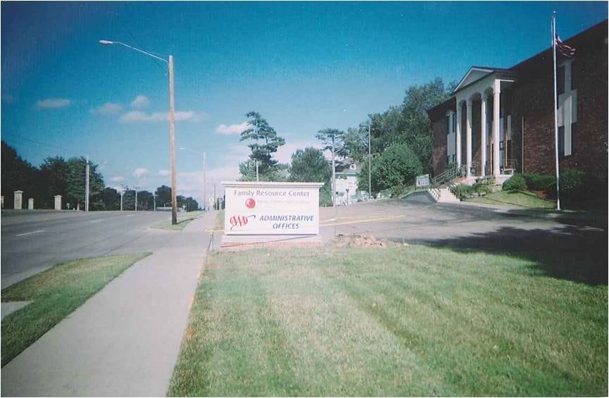 3545 SW 6th St, Topeka, KS for lease - Building Photo - Image 3 of 6