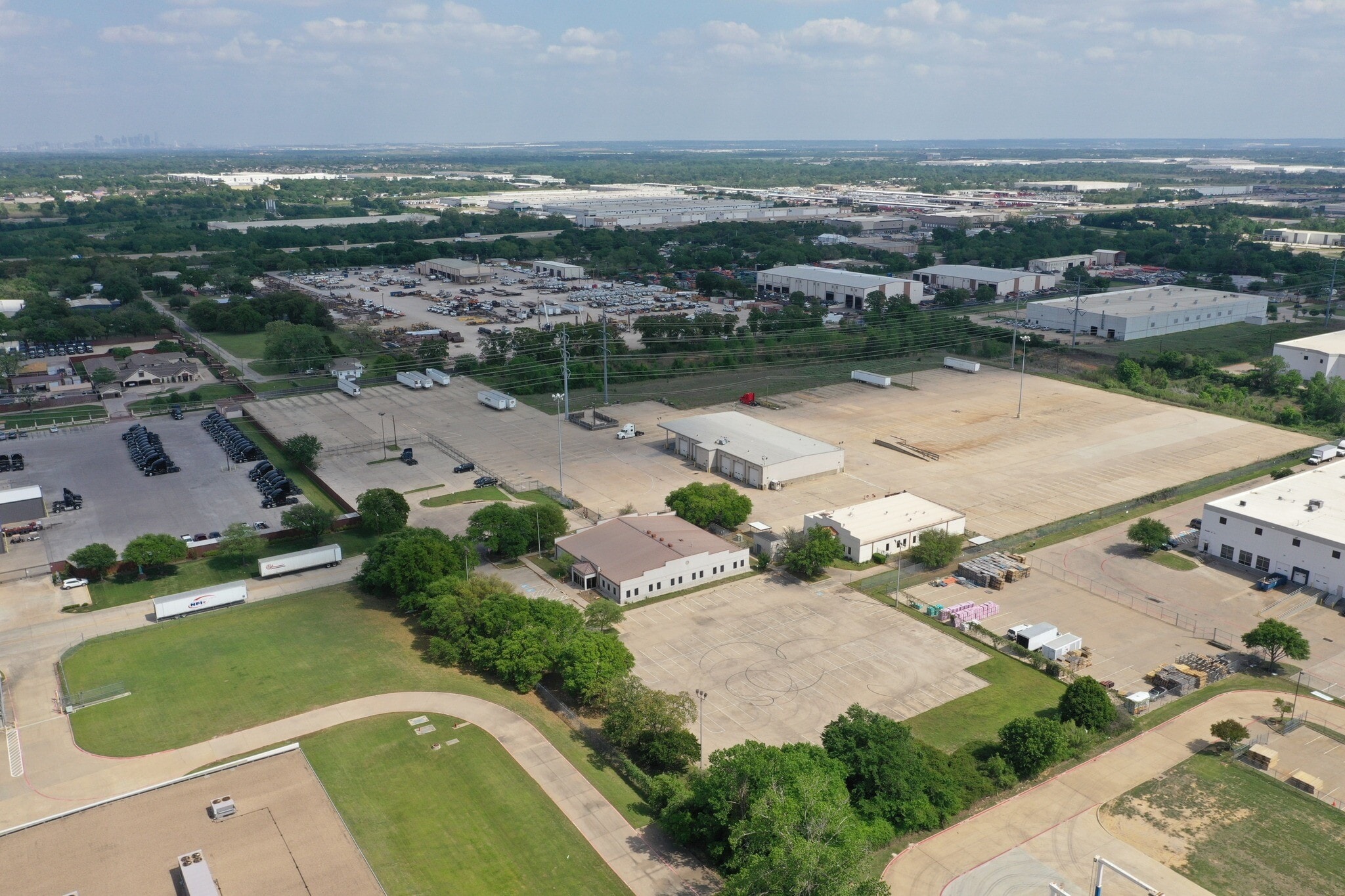 3375 High Prairie Rd, Grand Prairie, TX for lease Building Photo- Image 1 of 12