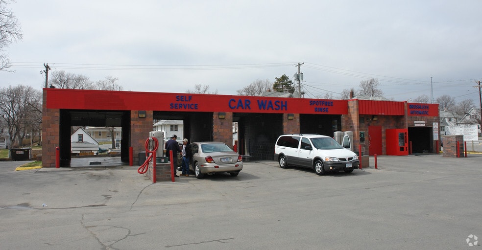 4120 S 24th St, Omaha, NE à vendre - Photo principale - Image 1 de 5