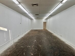 985-987 W Foothill Blvd, Claremont, CA for lease Interior Photo- Image 1 of 6