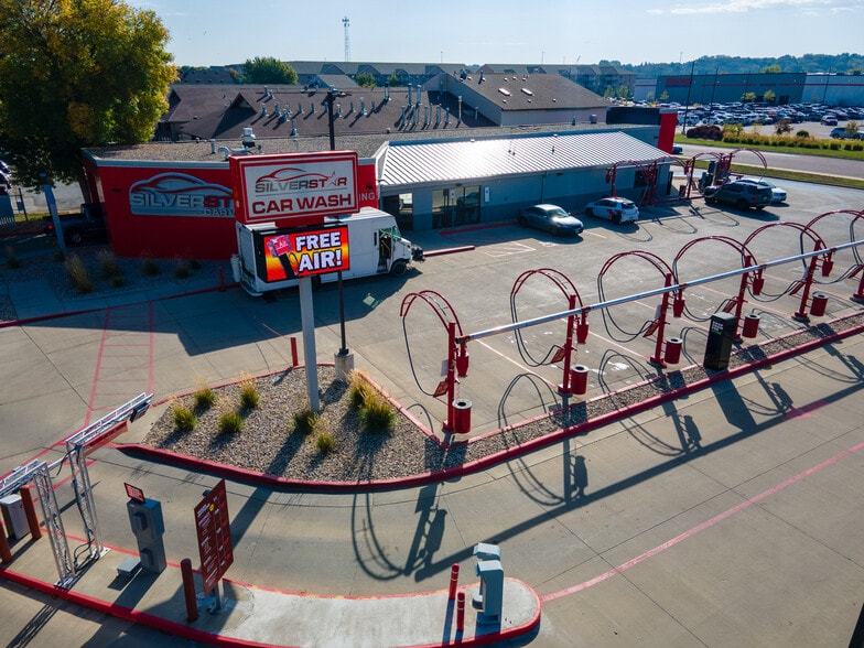 1221 W 41st St, Sioux Falls, SD for sale - Building Photo - Image 3 of 6