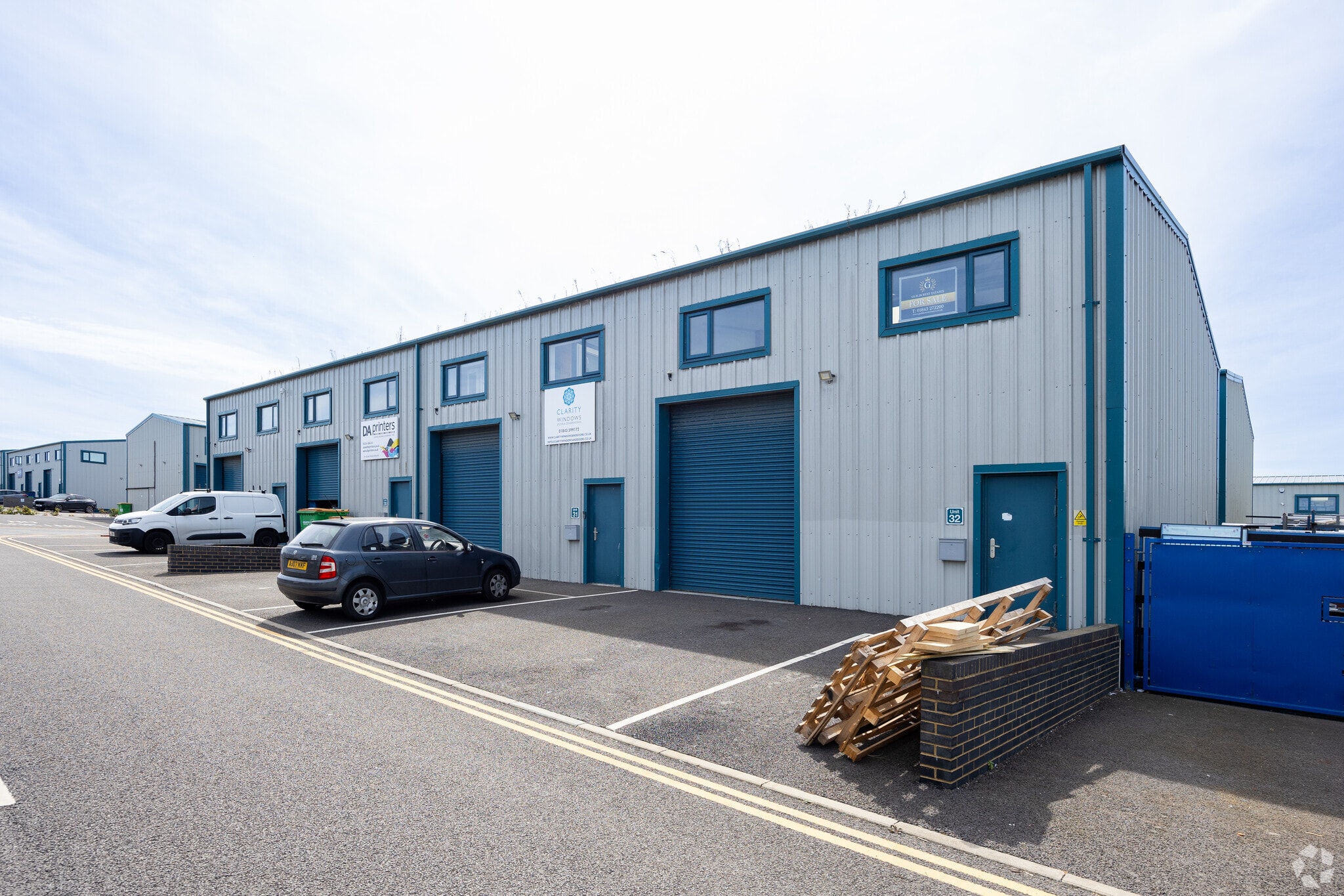 Manston Rd, Ramsgate for lease Primary Photo- Image 1 of 3