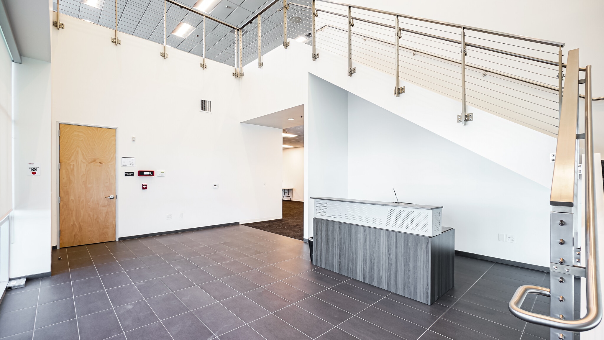 14935 Limonite Ave, Eastvale, CA for lease Interior Photo- Image 1 of 14