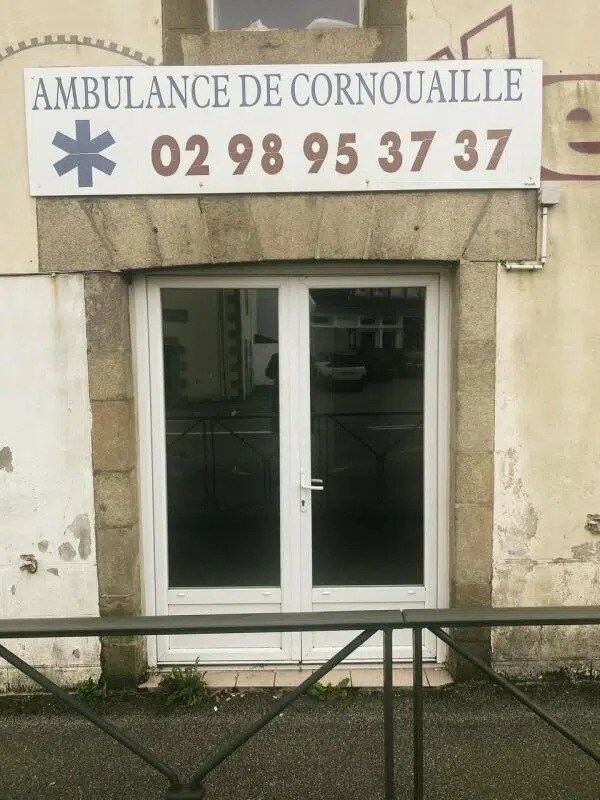 Retail in Quimper for lease Building Photo- Image 1 of 3