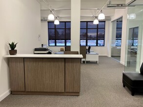 409 Joyce Kilmer Ave, New Brunswick, NJ for lease Interior Photo- Image 2 of 12