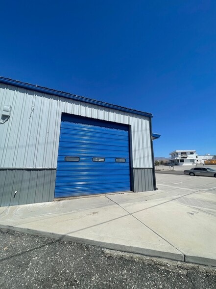 1851 Commander Dr, Lake Havasu City, AZ for lease - Building Photo - Image 2 of 59