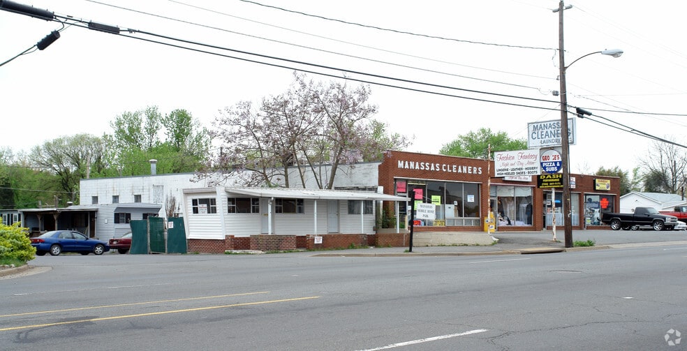 9013-9015 Centreville Rd, Manassas, VA for lease - Building Photo - Image 3 of 4