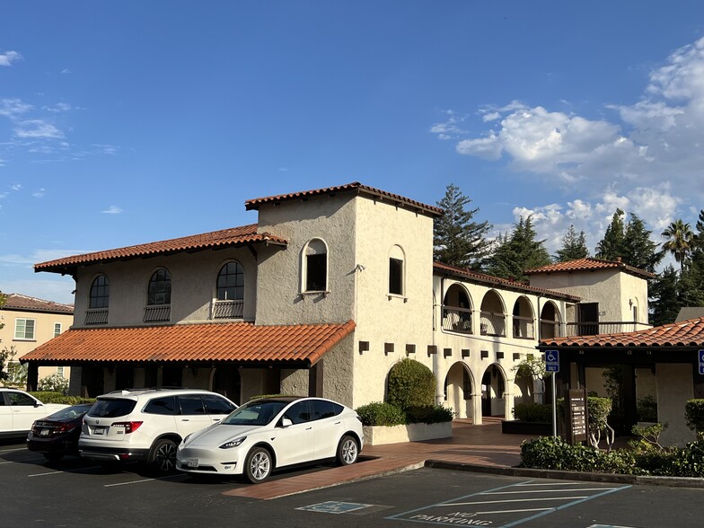 43195 Mission Blvd, Fremont, CA for lease - Building Photo - Image 2 of 5