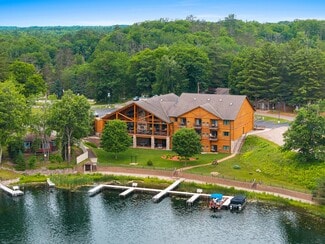 Plus de détails pour 18398 Waubee Park Ln, Lakewood, WI - Services hôteliers à vendre