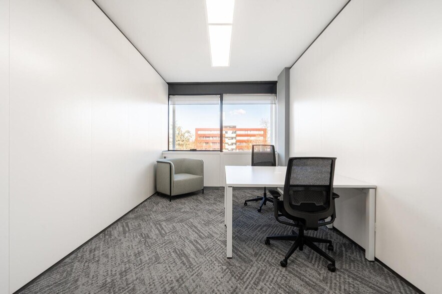 32 Avenue Kléber, Paris for lease - Building Photo - Image 1 of 26