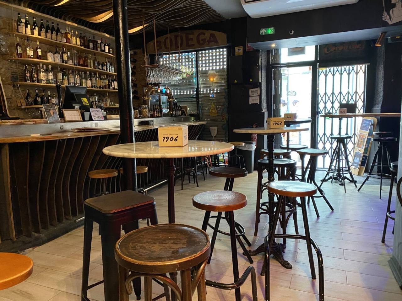 Commerce de détail dans Barcelone, Barcelona à louer Photo intérieure- Image 1 de 5