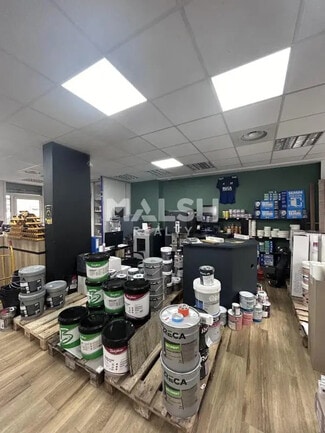 Plus de détails pour Commerce de détail à louer