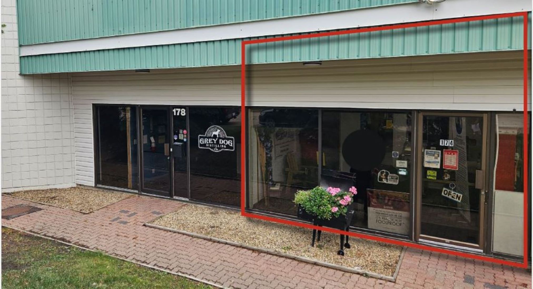 162 Sioux Rd, Sherwood Park, AB for sale Primary Photo- Image 1 of 1