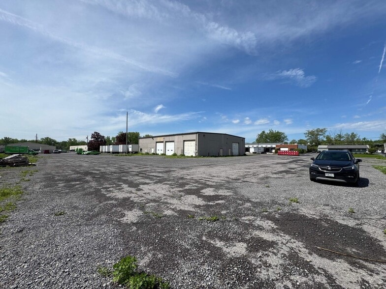 6730 Pickard Dr, Syracuse, NY for lease - Building Photo - Image 2 of 8