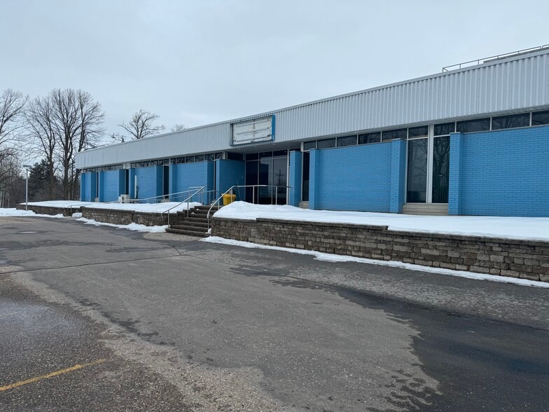 404 Hartney St, Arnprior, ON for lease - Building Photo - Image 3 of 5