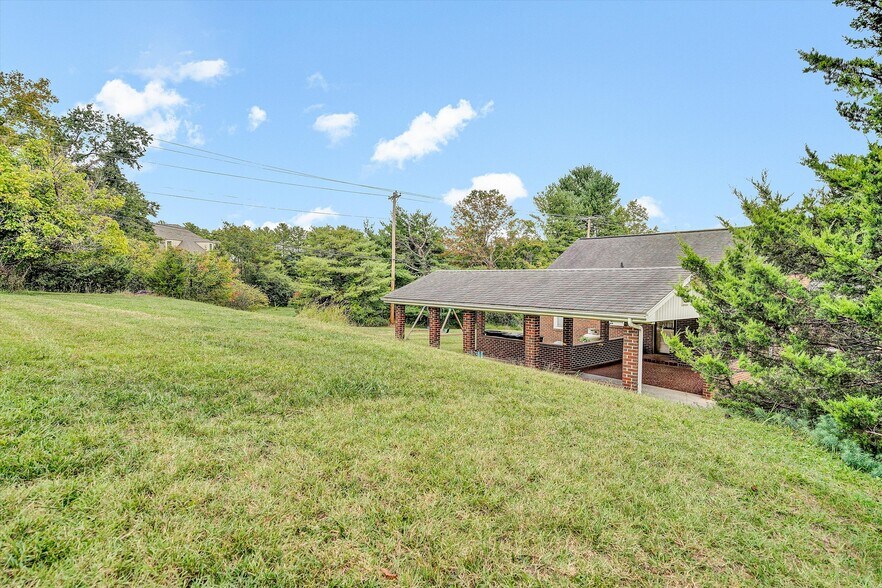 2925-2941 Leslie Ln, Roanoke, VA à vendre - Aérien - Image 3 de 4