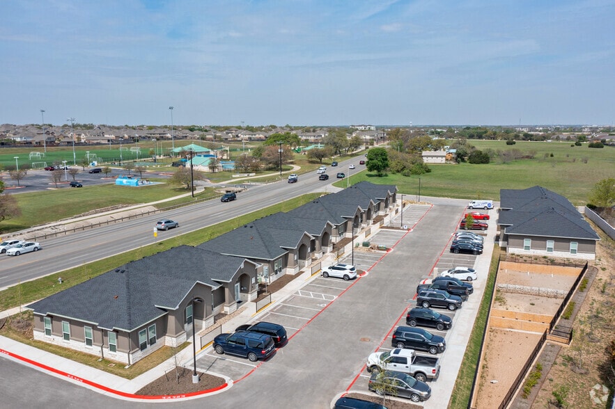 660 S Bagdad Rd, Leander, TX for sale - Building Photo - Image 2 of 4