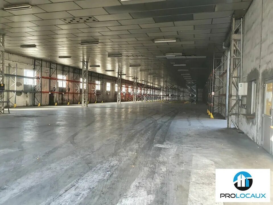 Flex in Grenoble for lease Interior Photo- Image 1 of 13