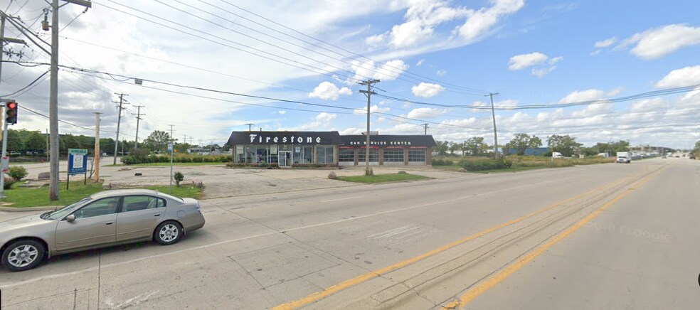 2627 E HIggins Rd, Elk Grove Village, IL à louer - Photo du bâtiment - Image 3 de 4