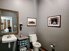 10217-10225 Nokesville Rd, Manassas, VA for lease Interior Photo- Image 2 of 5