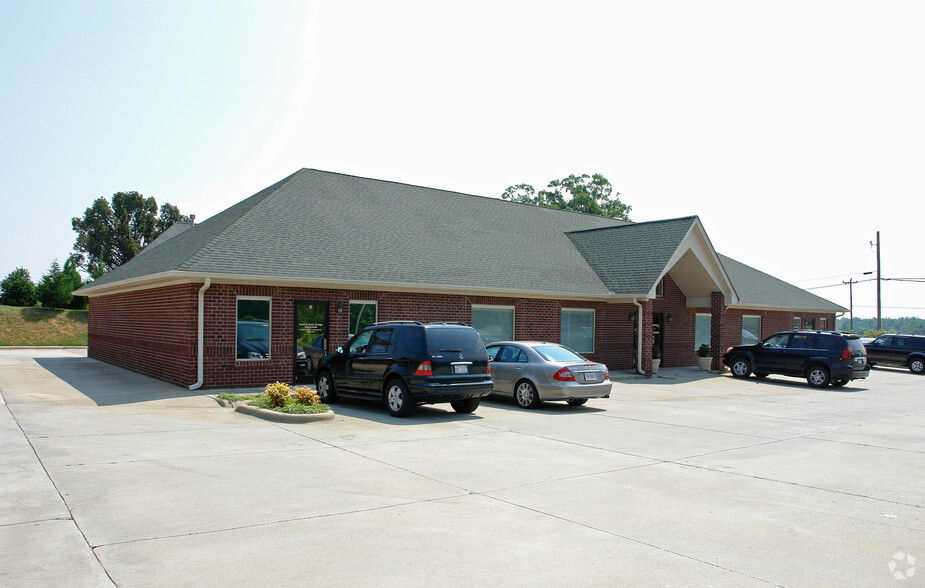 9814 US 311 Hwy, Archdale, NC for lease - Primary Photo - Image 1 of 6