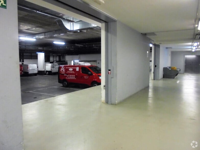 Calle de Barceló, 6, Madrid, Madrid for lease - Building Photo - Image 3 of 9