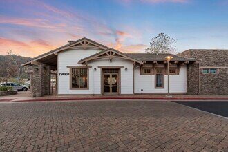 29001 Canwood St, Agoura Hills, CA à louer Photo intérieure- Image 1 de 6