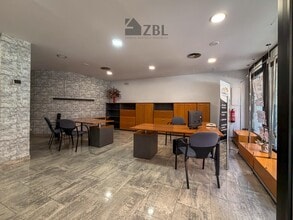Office in Manresa, Barcelona for lease Interior Photo- Image 2 of 11