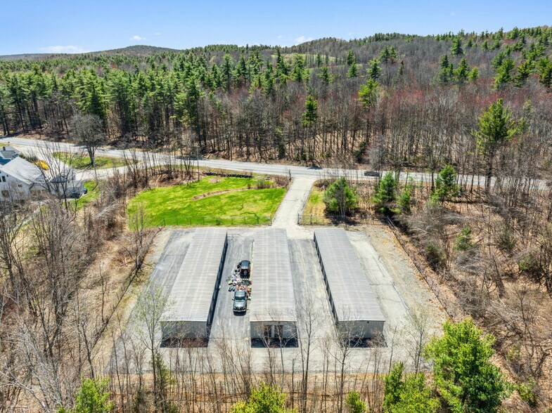 103 Gibbons Hwy, Temple, NH à vendre - Photo du bâtiment - Image 2 de 8