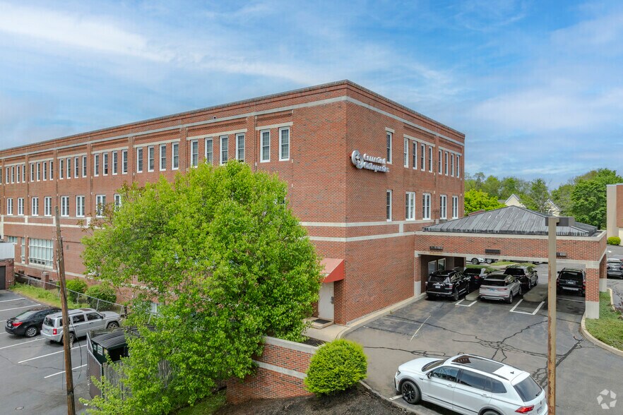 9 Washington Ave, Hamden, CT à louer - Photo du bâtiment - Image 2 de 6