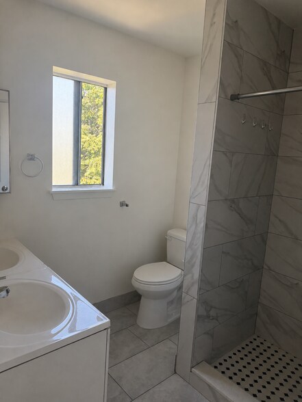 620 N Mar Vista Ave, Pasadena, CA à vendre - Photo du bâtiment - Image 3 de 15