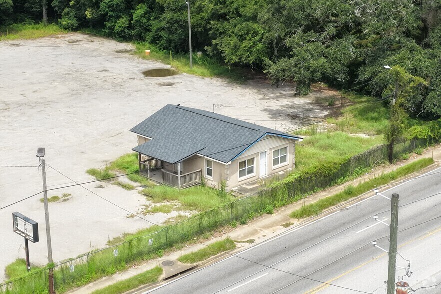 3543 CR-453, Pensacola, FL à vendre - Photo du bâtiment - Image 2 de 3