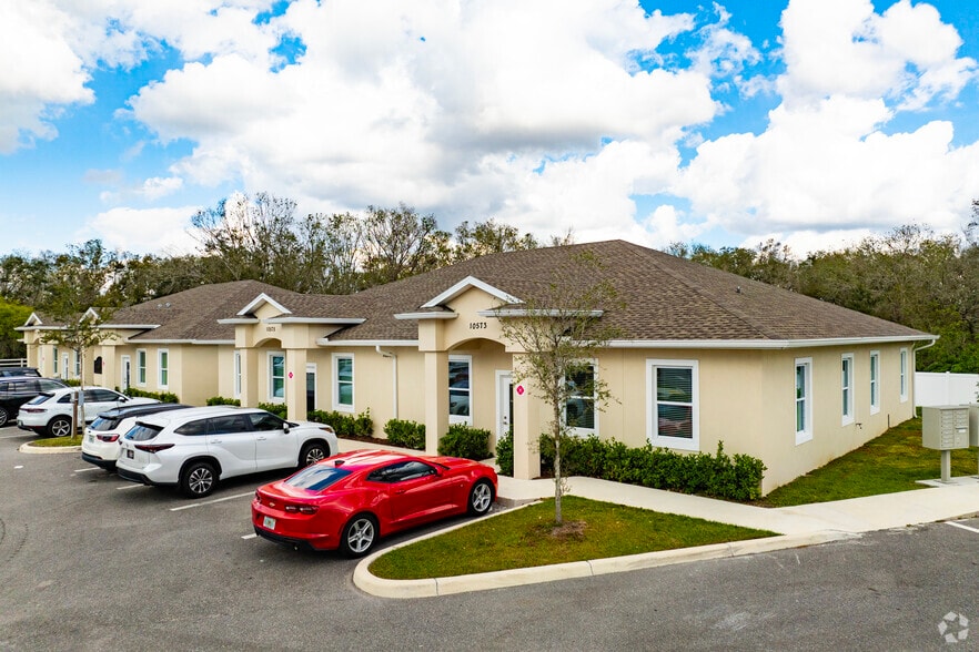 10571-10575 Bloomingdale Ridge, Riverview, FL for sale - Building Photo - Image 1 of 8
