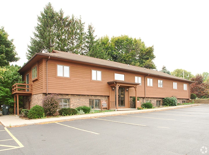 888 Long Pond Rd, Greece, NY à louer - Photo du bâtiment - Image 3 de 40