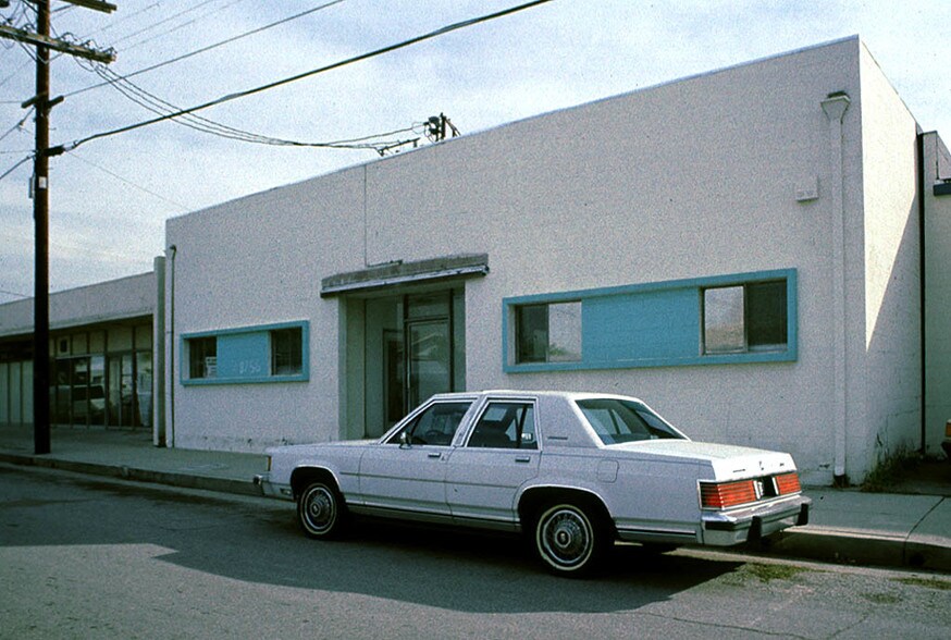 8756 Amigo Ave, Northridge, CA à louer - Photo du bâtiment - Image 3 de 4