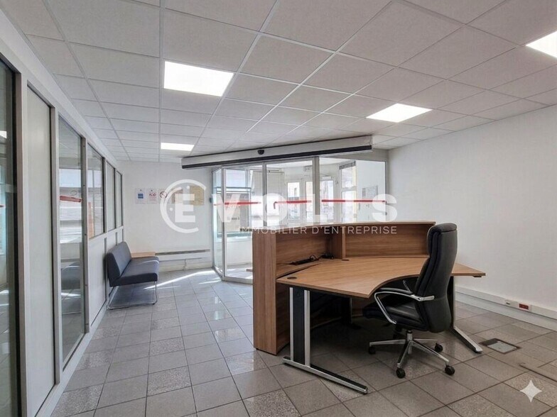 Bureau dans Ivry-sur-Seine à vendre - Photo intérieure - Image 2 de 13