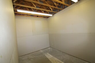 2031 Pleasant Valley Rd, Fairmont, WV à louer Photo intérieure- Image 2 de 17