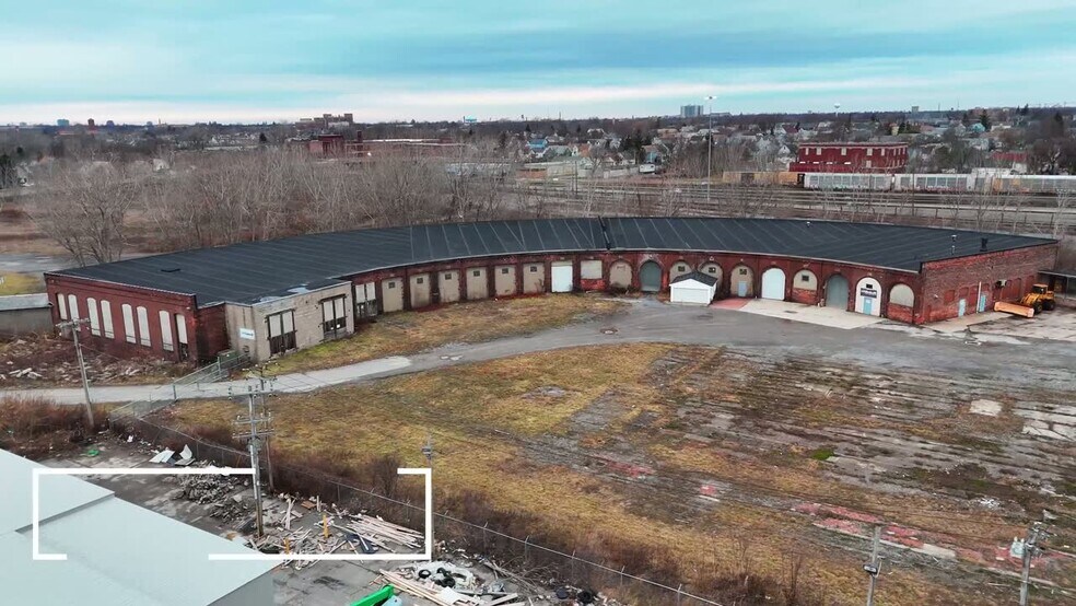 1700 Broadway St, Buffalo, NY à vendre - Vidéo sur l’inscription commerciale - Image 2 de 12
