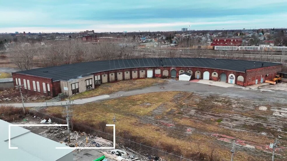 1700 Broadway St, Buffalo, NY à vendre - Vidéo sur l’inscription commerciale - Image 2 de 12