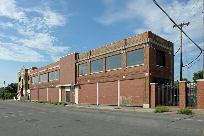 Plus de détails pour 1516 Sullivan Dr, Dallas, TX - Bureau/Commerce de détail, Industriel à louer