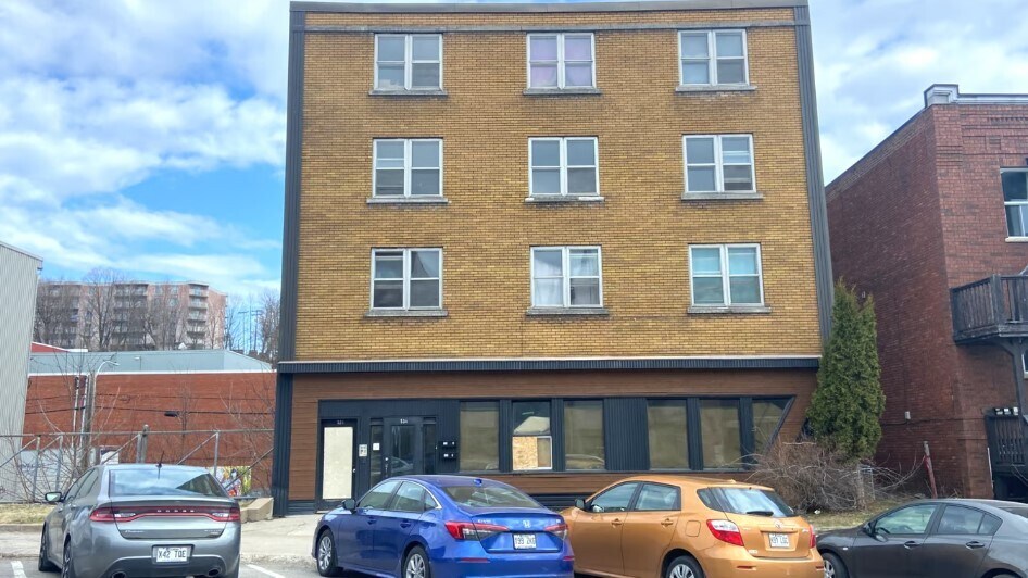524-534 4E Rue De la Pointe, Shawinigan, QC for sale Primary Photo- Image 1 of 1