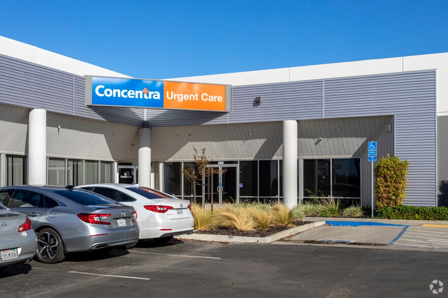 3663 Arch Rd, Stockton, CA à louer - Photo du bâtiment - Image 3 de 5