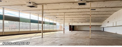 1605 E Harding Ave, Pine Bluff, AR for lease Interior Photo- Image 2 of 6