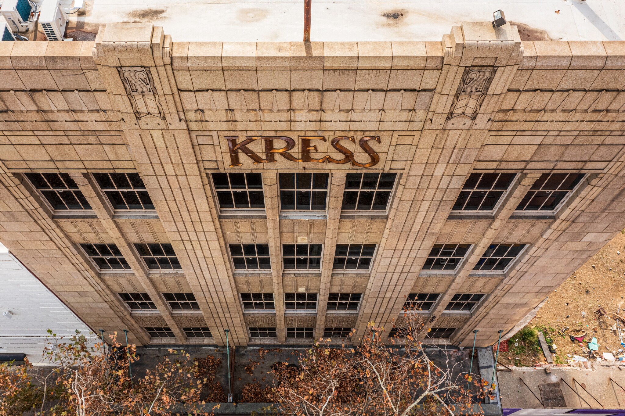 818 K St, Sacramento, CA à louer Photo du bâtiment- Image 1 de 2