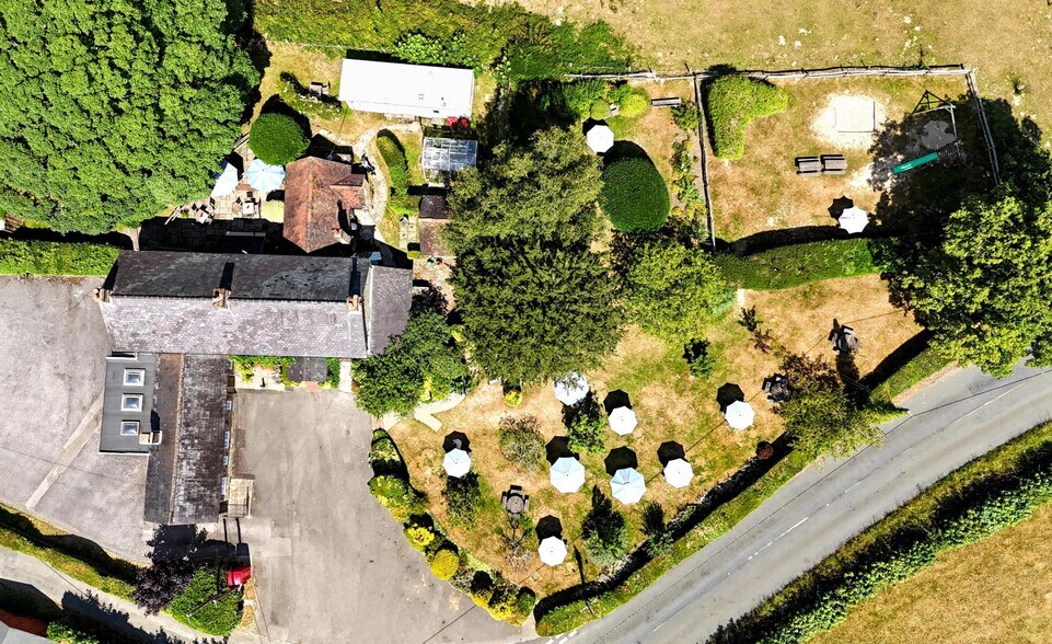 School Ln, Haywards Heath for sale - Building Photo - Image 3 of 9